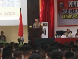 Wakapolda Jatim Beri Pembekalan Pengantar Tugas Siswa Diktuk Bintara Polri Gelombang II/2024 di SPN